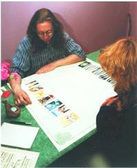 The author conducting a Tarot therapy consultation