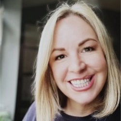 [Image: Dr Anna Snook]