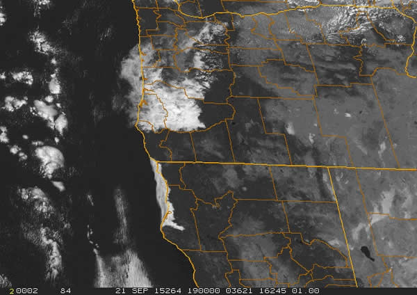 A square little cloud directly over Reedsport, OR.