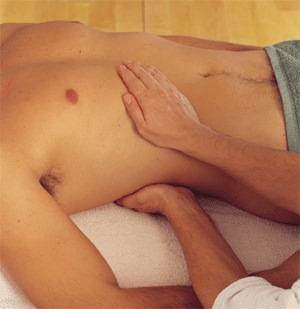 Photograph 4: Massage technique to improve elimination by the liver