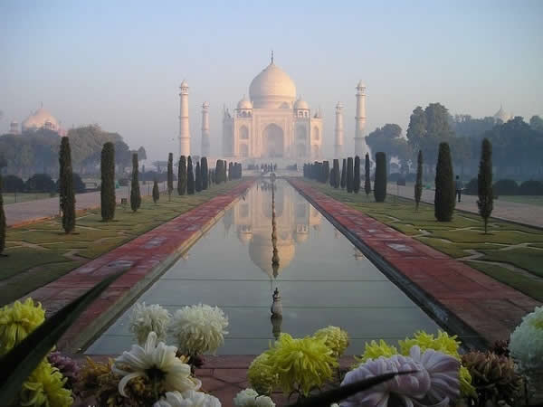 Dawn over the Pool of Reflection, Taj-Mahal, India.